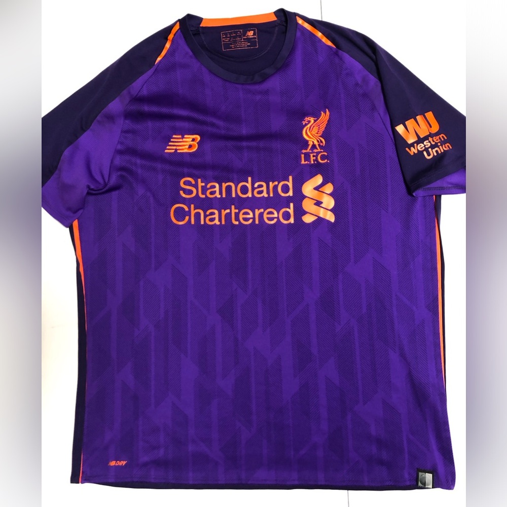 Liverpool 2018-2019 away jersey